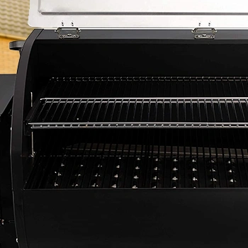 Cooking area on a grill