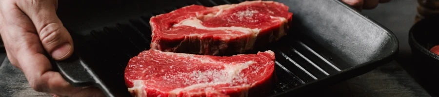 Defrosting the steak